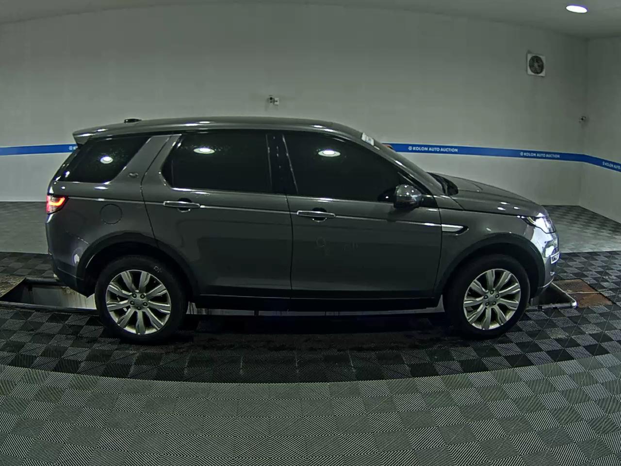 لاند روفر Rover Discovery Sport 2.0 Td4 Hse لكجري 2016 SPORT فاخر