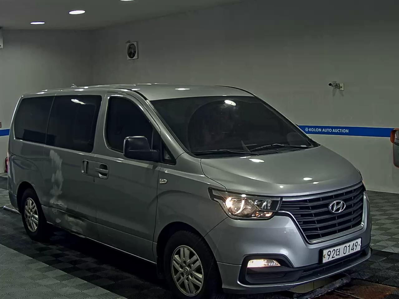 هيونداي الجديد جراند ستاركس 5 Seater ديزل فان مودرن 2019 VAN MODERN