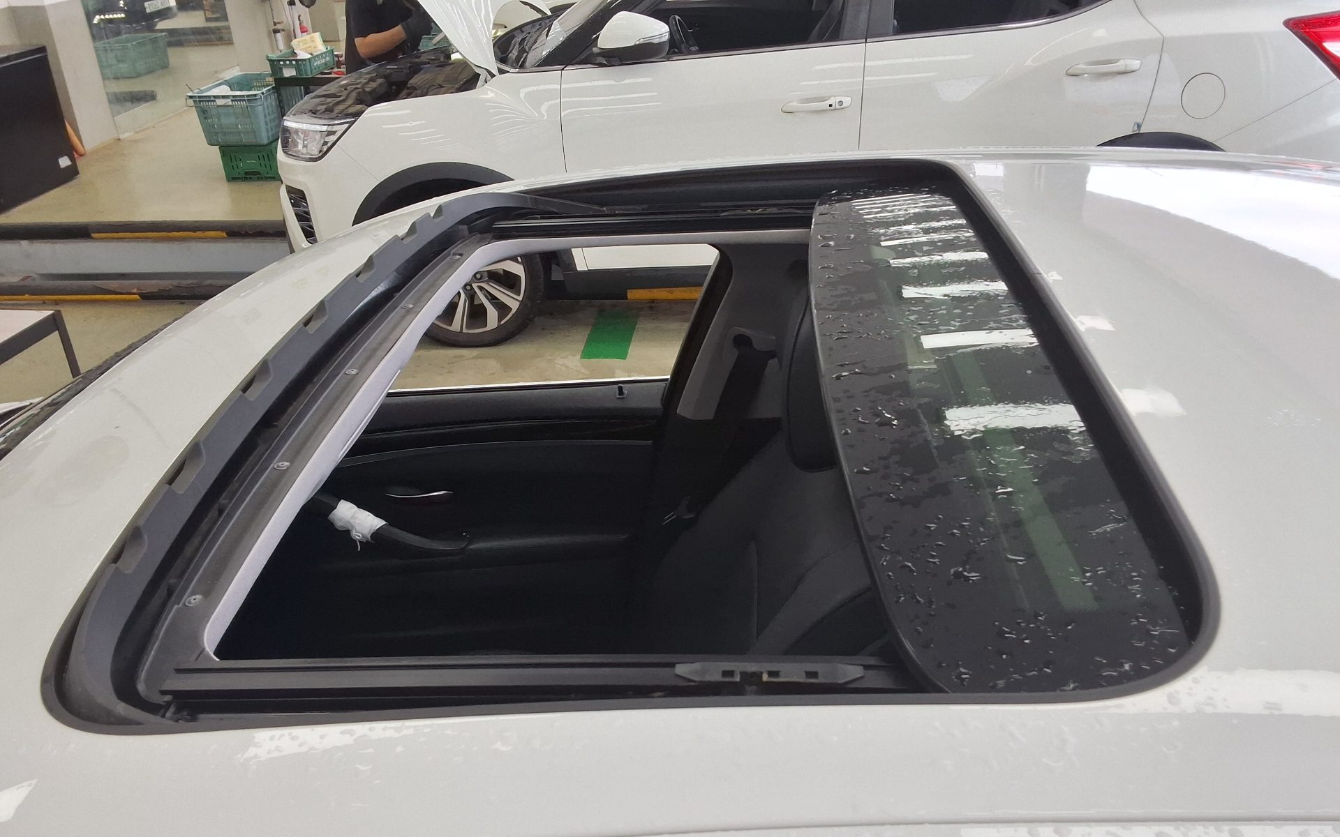 بي إم دبليو 5 Series (6Th Gen) 528I 2012 528i