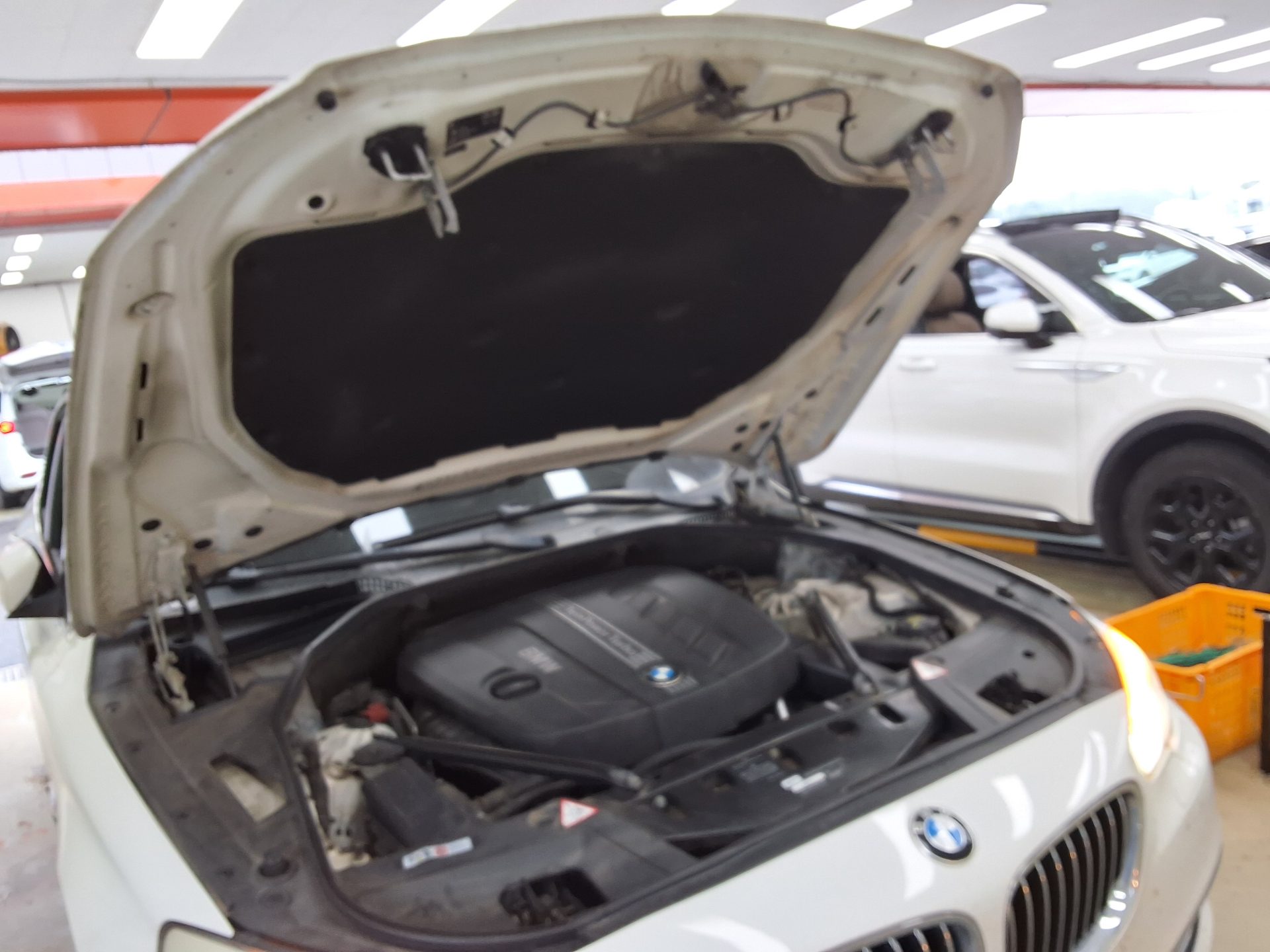 بي إم دبليو Gran Turismo (GT) 5 Series GT 20D Ed Edition لكجري 2015 GT GT فاخر