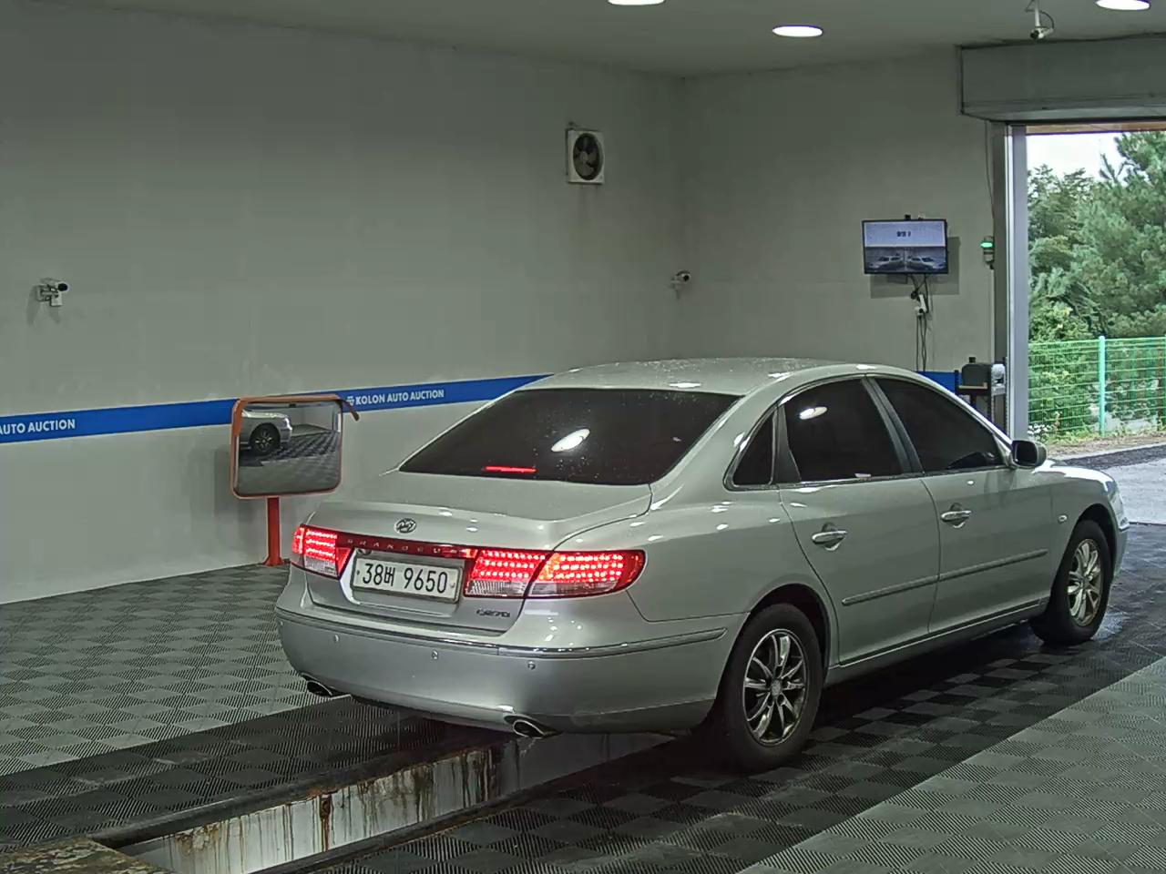 هيونداي جرانديور 2009 فاخر فاخر