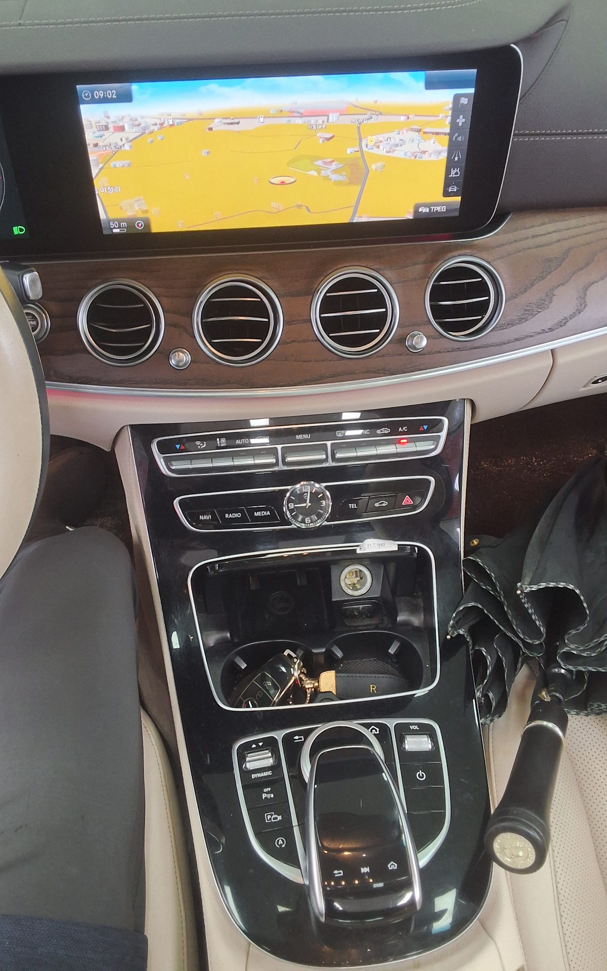 مرسيدس بنز E Class (5Th Gen) E300 إكسكلوسيف 2017 إكسكلوسيف