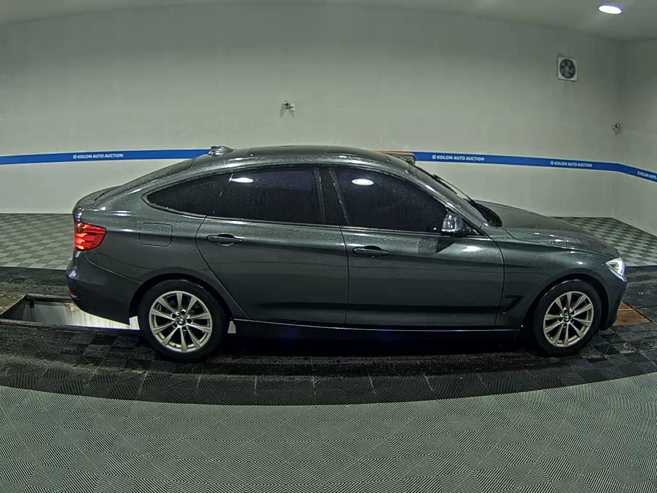 بي إم دبليو Gran Turismo (GT) 3 Series GT 320D 2015 GT GT
