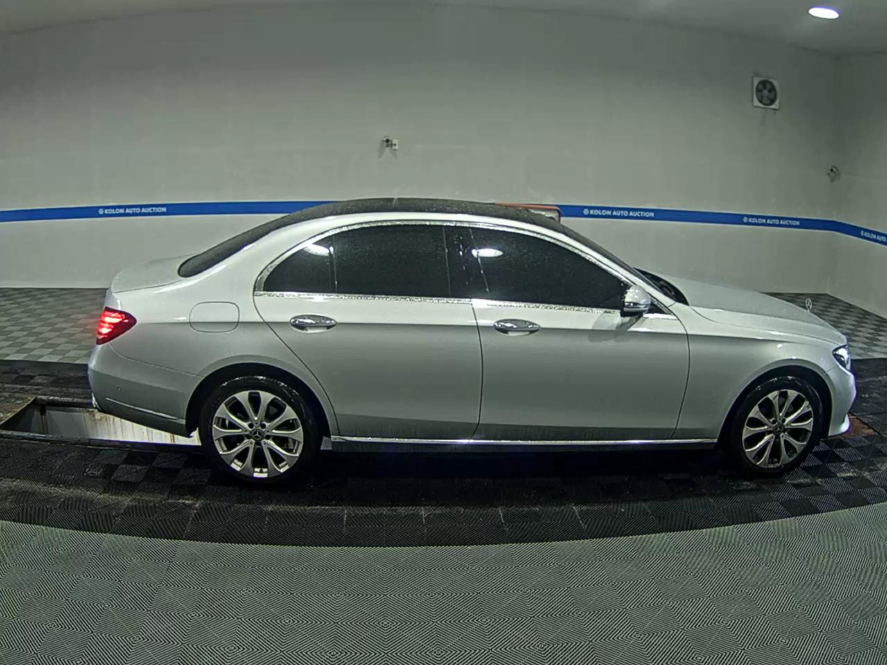 مرسيدس بنز E Class (5Th Gen) E300 فورماتيك إكسكلوسيف 2019 4MATIC إكسكلوسيف
