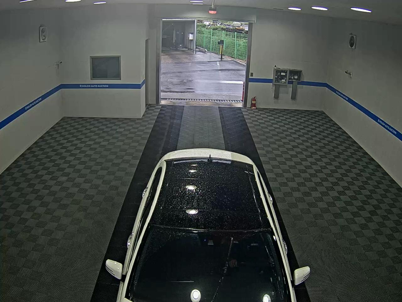 مرسيدس بنز C Class (3Rd Gen) C200 Blue Efficiency Avantgarde 2012 C200