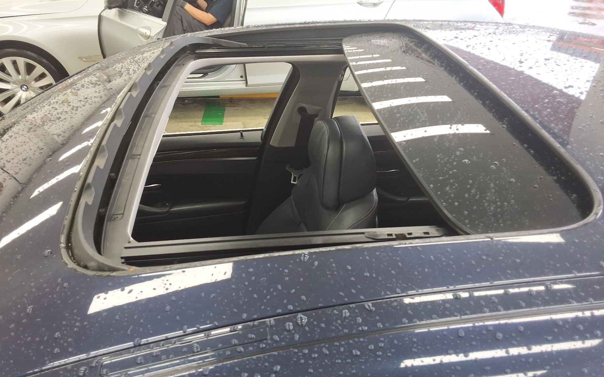 بي إم دبليو 5 Series (6Th Gen) 520D لكجري Line بلس 2016 فاخر LINE PLUS