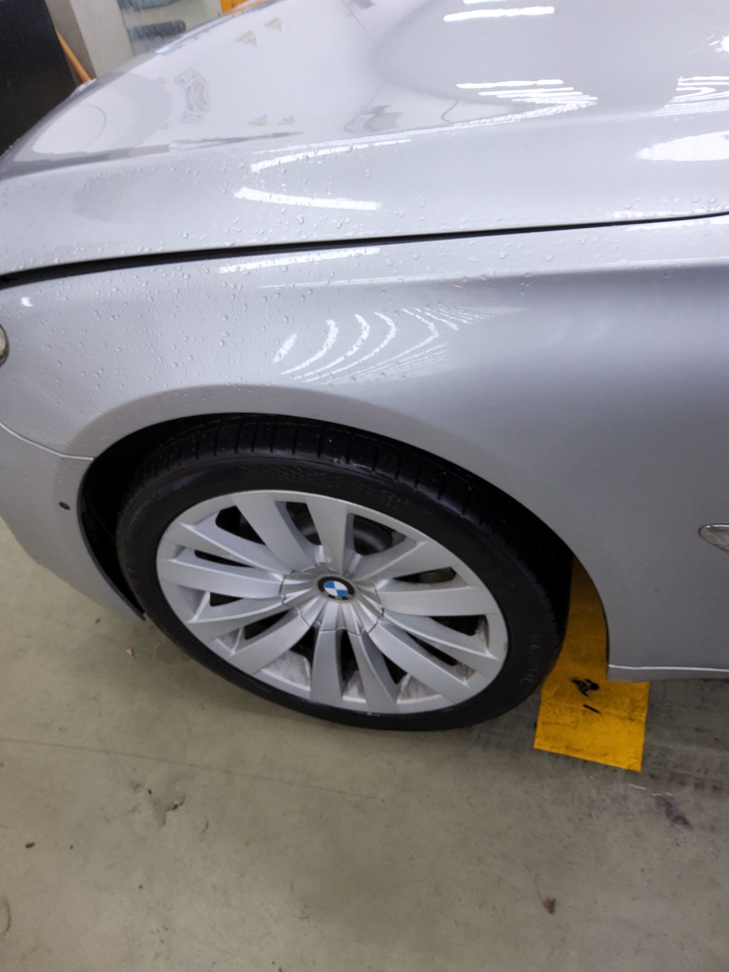 بي إم دبليو 7 Series (5Th Gen) 750Li إكس درايف Individual 2015 750Li