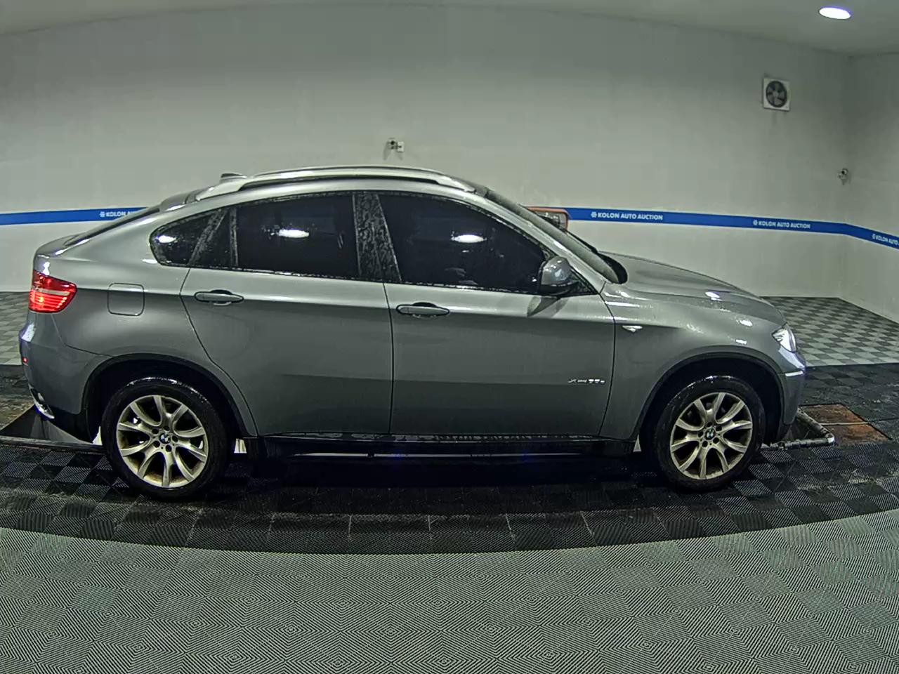 بي إم دبليو X6 (1St Gen) 30D إكس درايف 2011