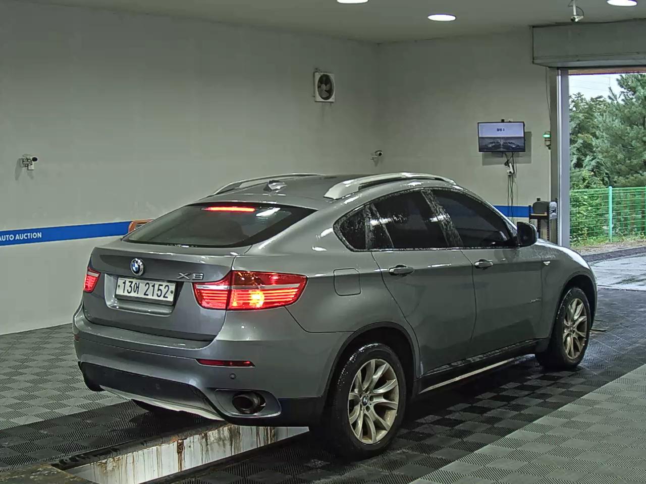 بي إم دبليو X6 (1St Gen) 30D إكس درايف 2011