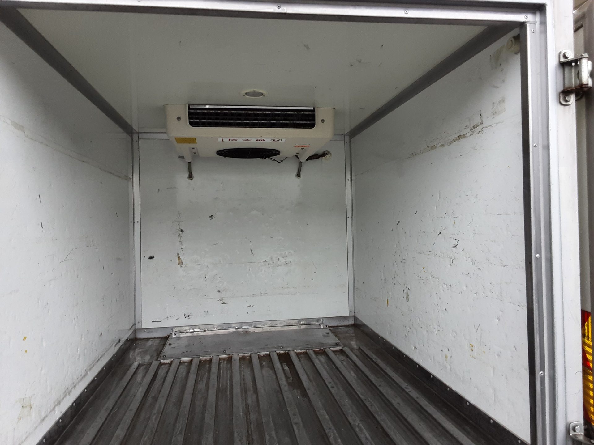 شيفروليه (Daewoo) جديد Labo Cold Insulation Box شاحنة 2017