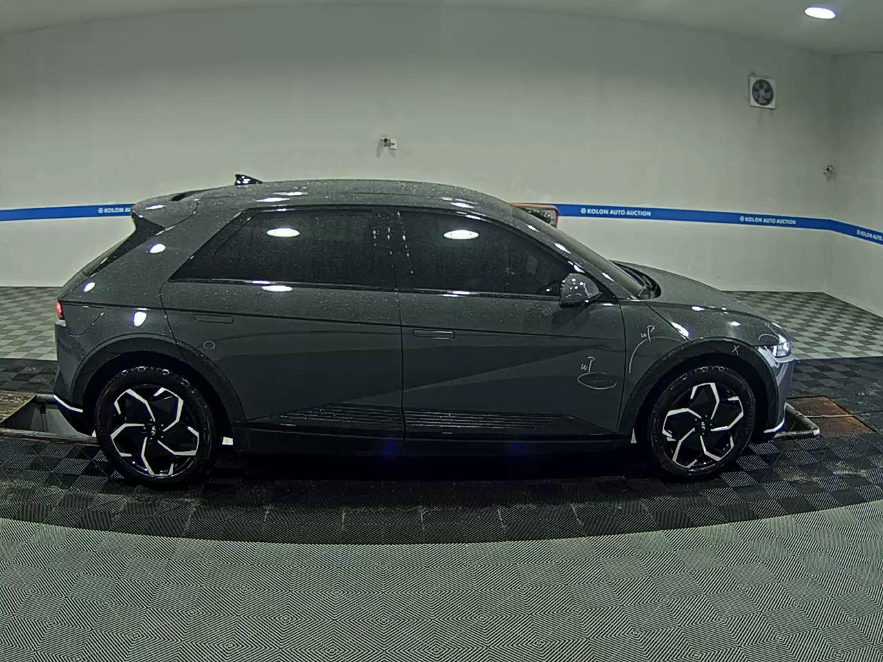 هيونداي أيونيك 2023 EV إكسكلوسيف