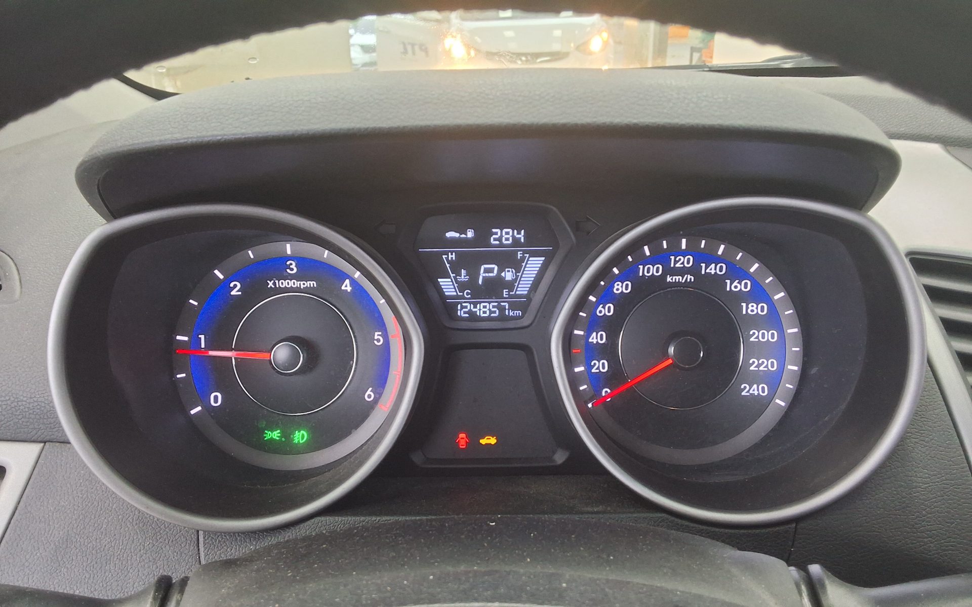 هيونداي أفانتي 2014 SMART