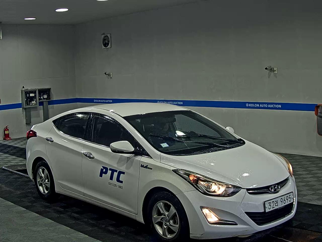 هيونداي أفانتي 2014 SMART
