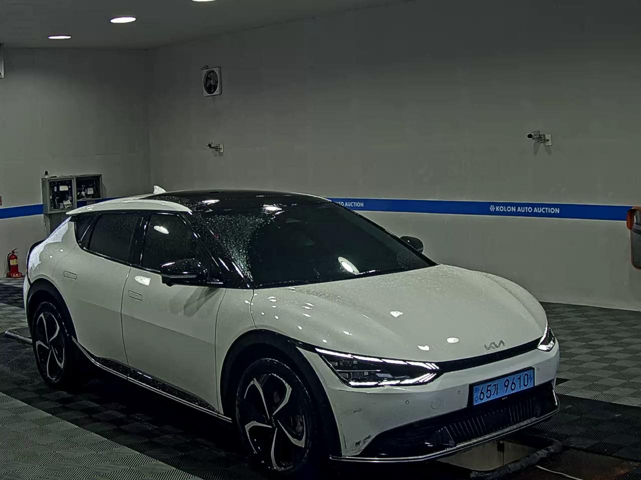 كيا Ev6 طويل المدى دفع رباعي Earth 2023 طويل المدى