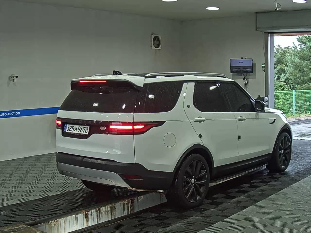 لاند روفر Rover Discovery 5 3.0 D250 Se 2022 SE