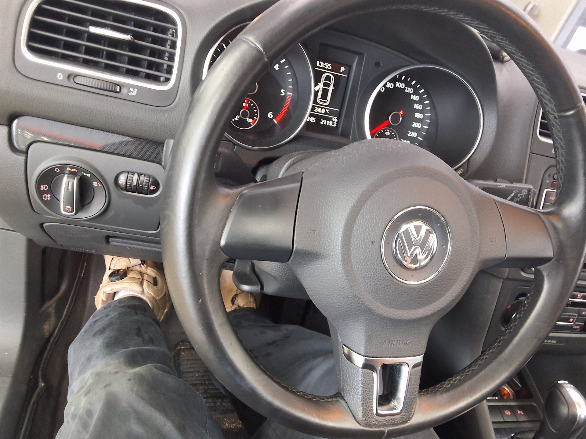 فولكس فاجن جولف (6Th Gen) 2.0 TDI 2012
