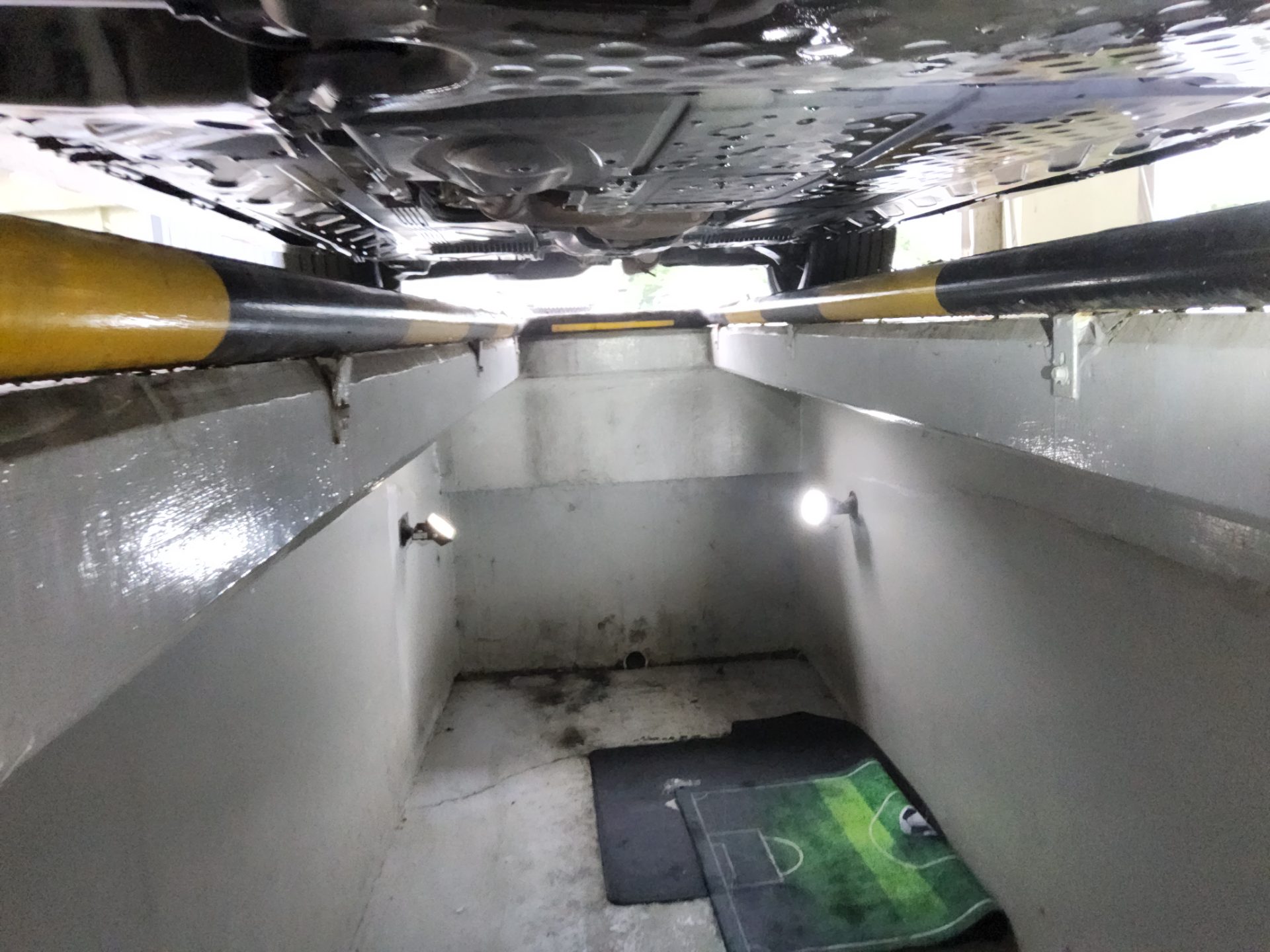 مرسيدس بنز جي إل سي Class جي إل سي 220D فورماتيك كوبيه بريميوم 2018 4MATIC بريميوم