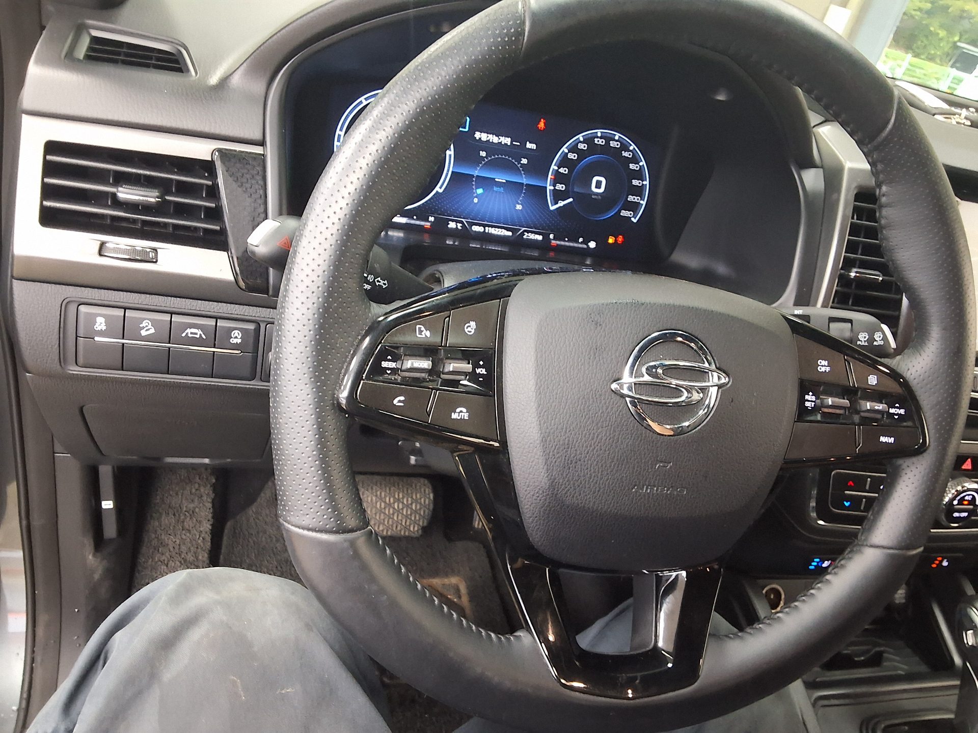 كي جي موبيليتي Mobility (سانج يونج) الجديد ريكستون Sports 2.2 دفع رباعي بريستيج 2023 PRESTIGE