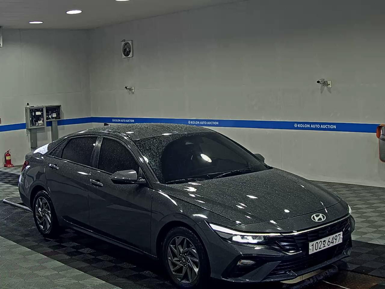 هيونداي أفانتي 2024 MODERN