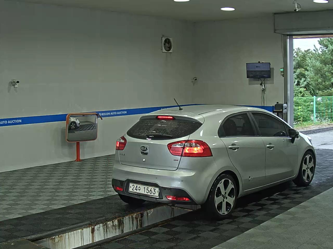 كيا الجديد كليا برايد 5 أبواب 1.6 GDI بريستيج Eco بلس 2013 PRESTIGE PLUS