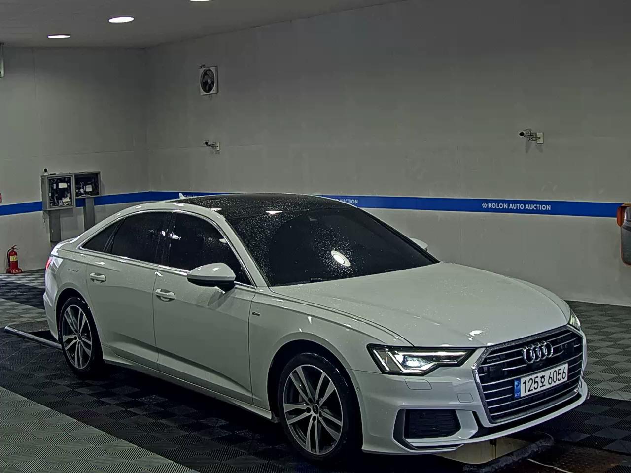 أودي إيه 6 (5Th Gen) 45 Tfsi كواترو بريميوم 2022 بريميوم