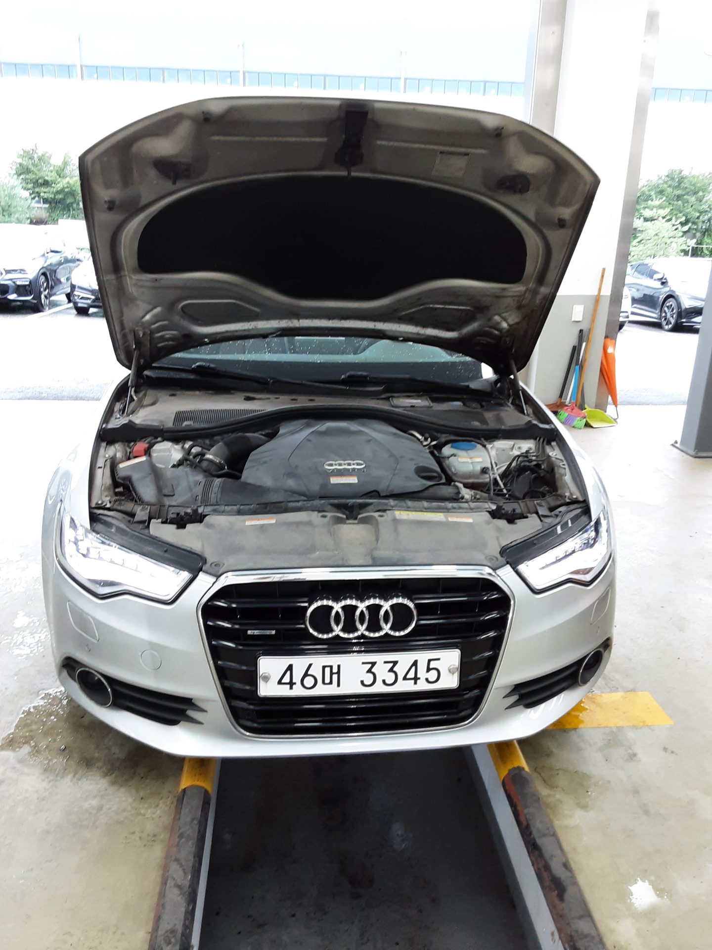 أودي إيه 6 (4Th Gen) 3.0 TDI كواترو Led Pack 2014