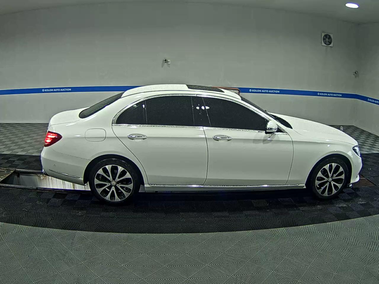 مرسيدس بنز E Class (5Th Gen) E220D إكسكلوسيف 2017 E220d إكسكلوسيف