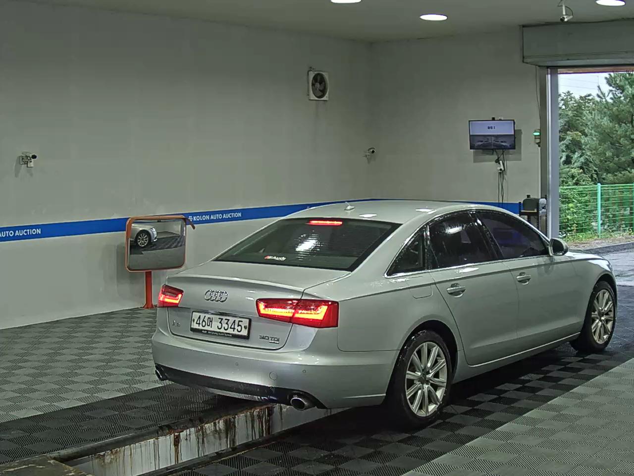 أودي إيه 6 (4Th Gen) 3.0 TDI كواترو Led Pack 2014
