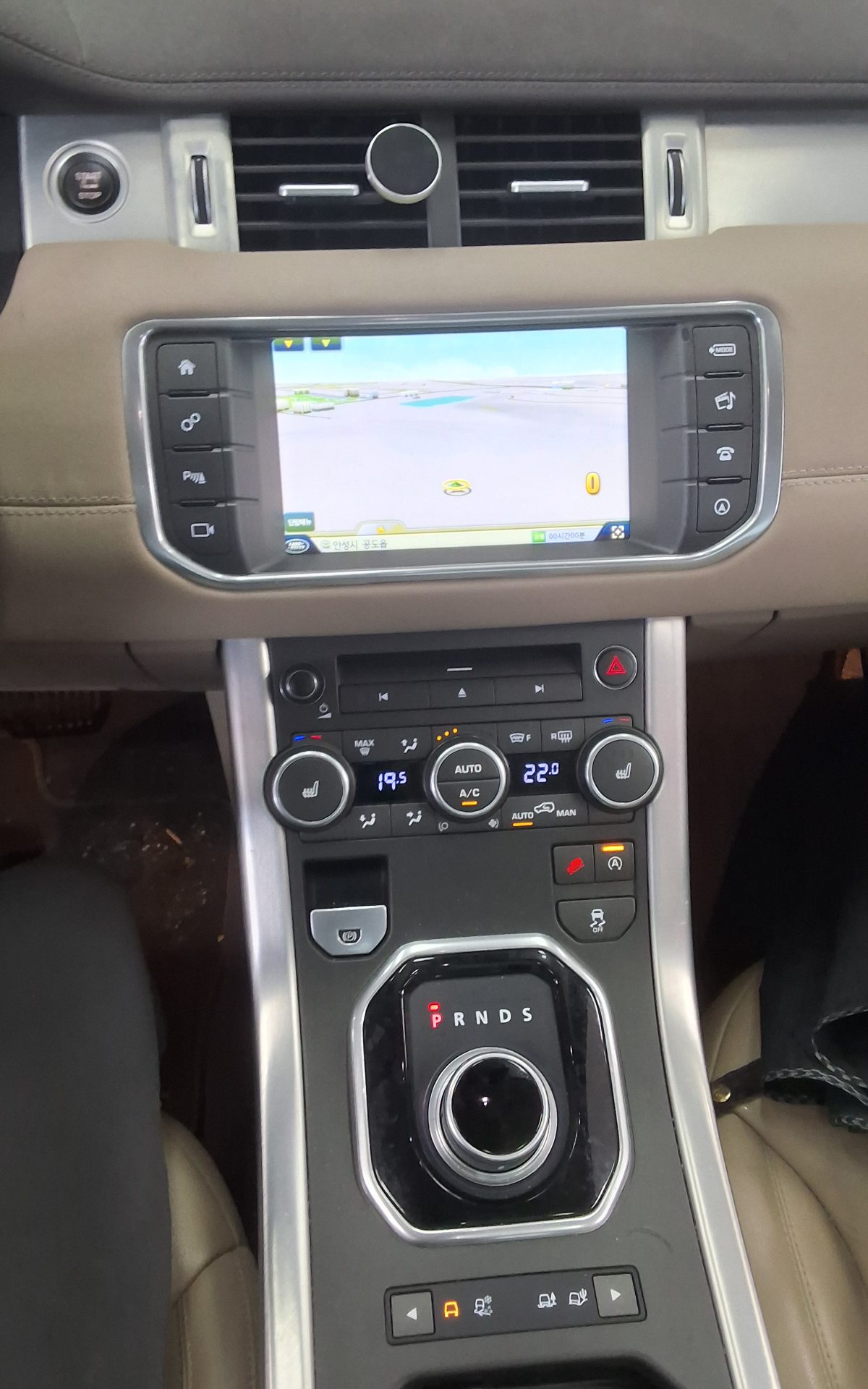 لاند روفر Rover رينج روفر Evoque 2.0 Td4 Se 2016 SE