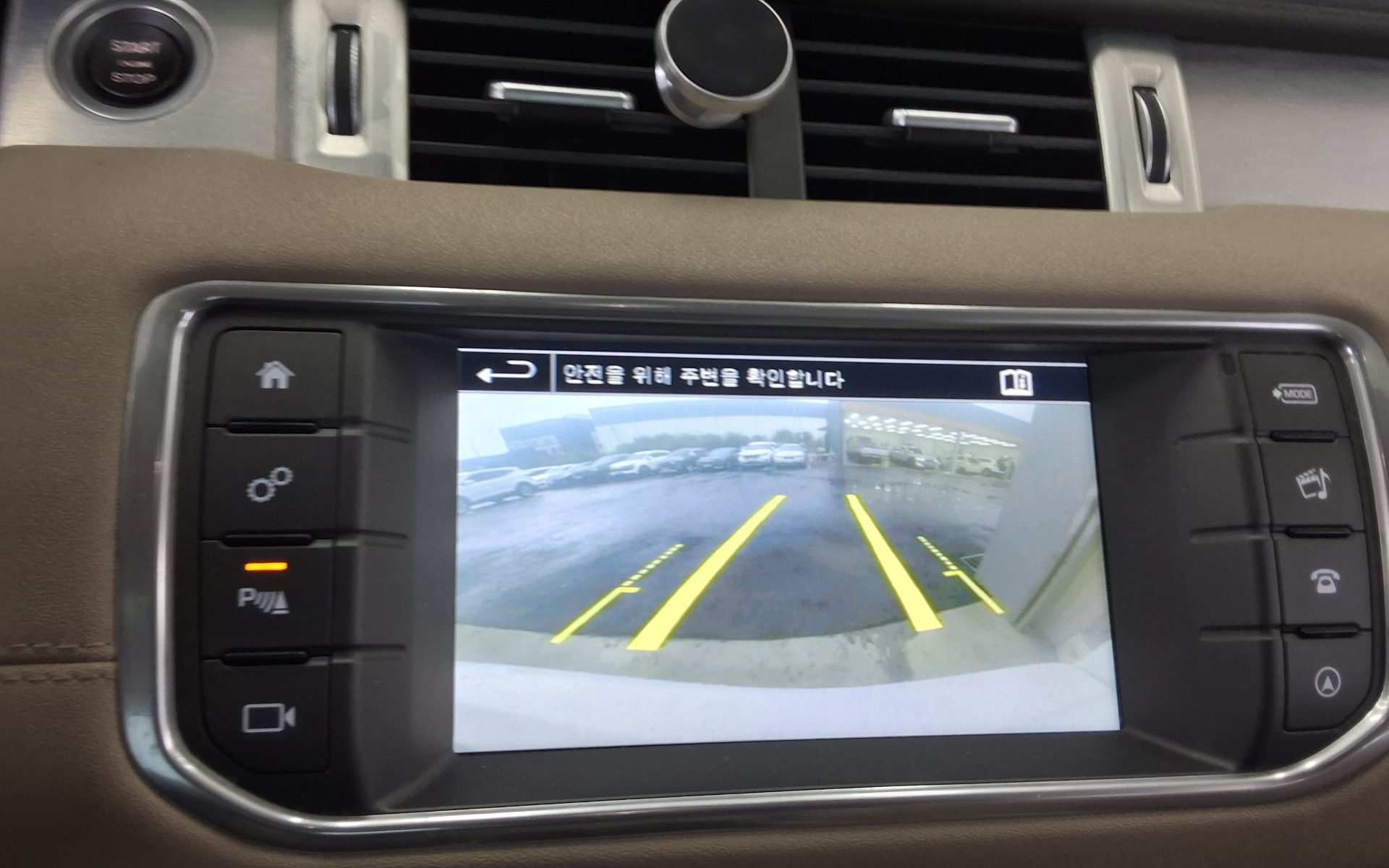 لاند روفر Rover رينج روفر Evoque 2.0 Td4 Se 2016 SE