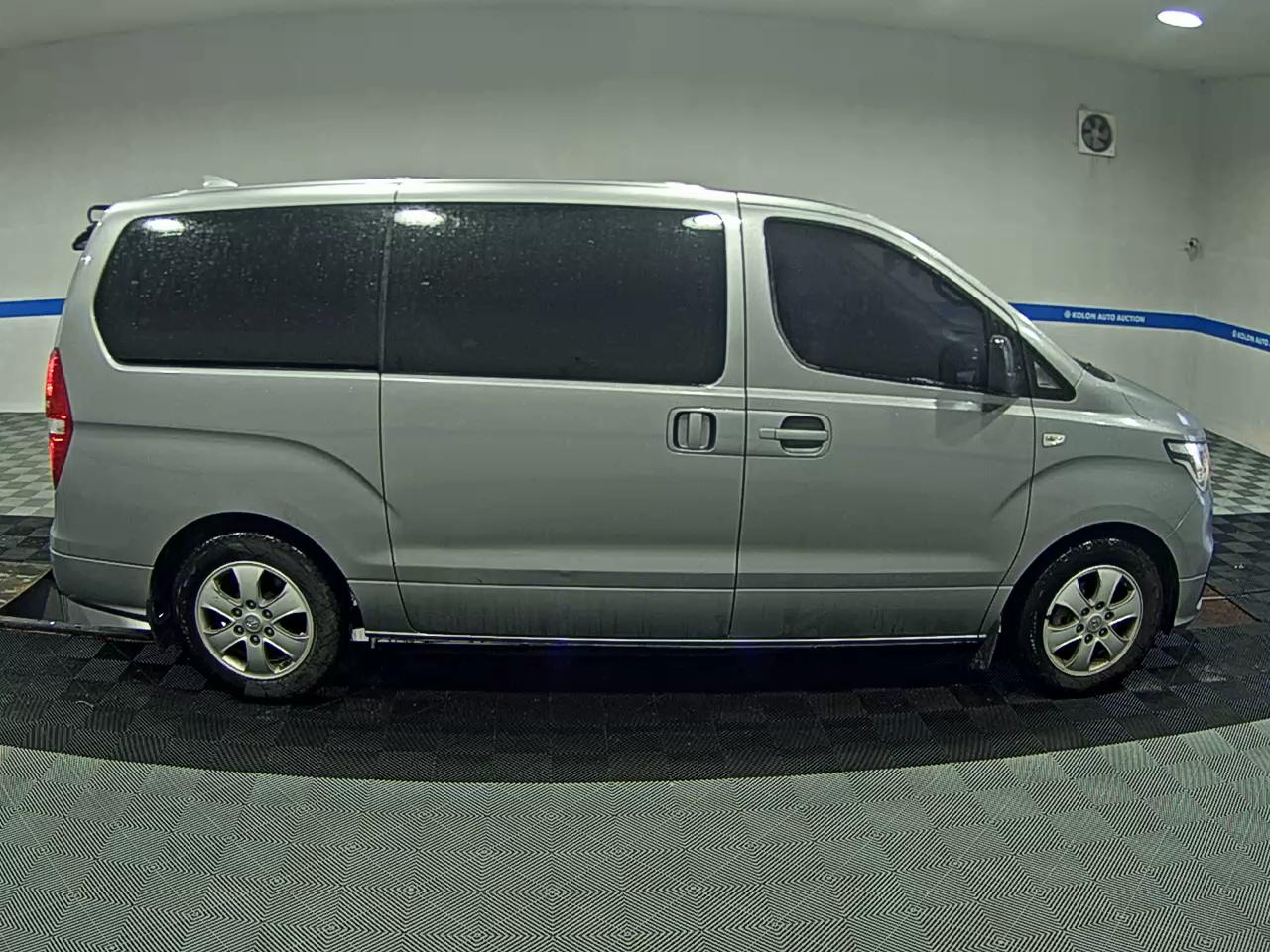 هيونداي الجديد جراند ستاركس 12 Seater ديزل سمارت 2019 SMART