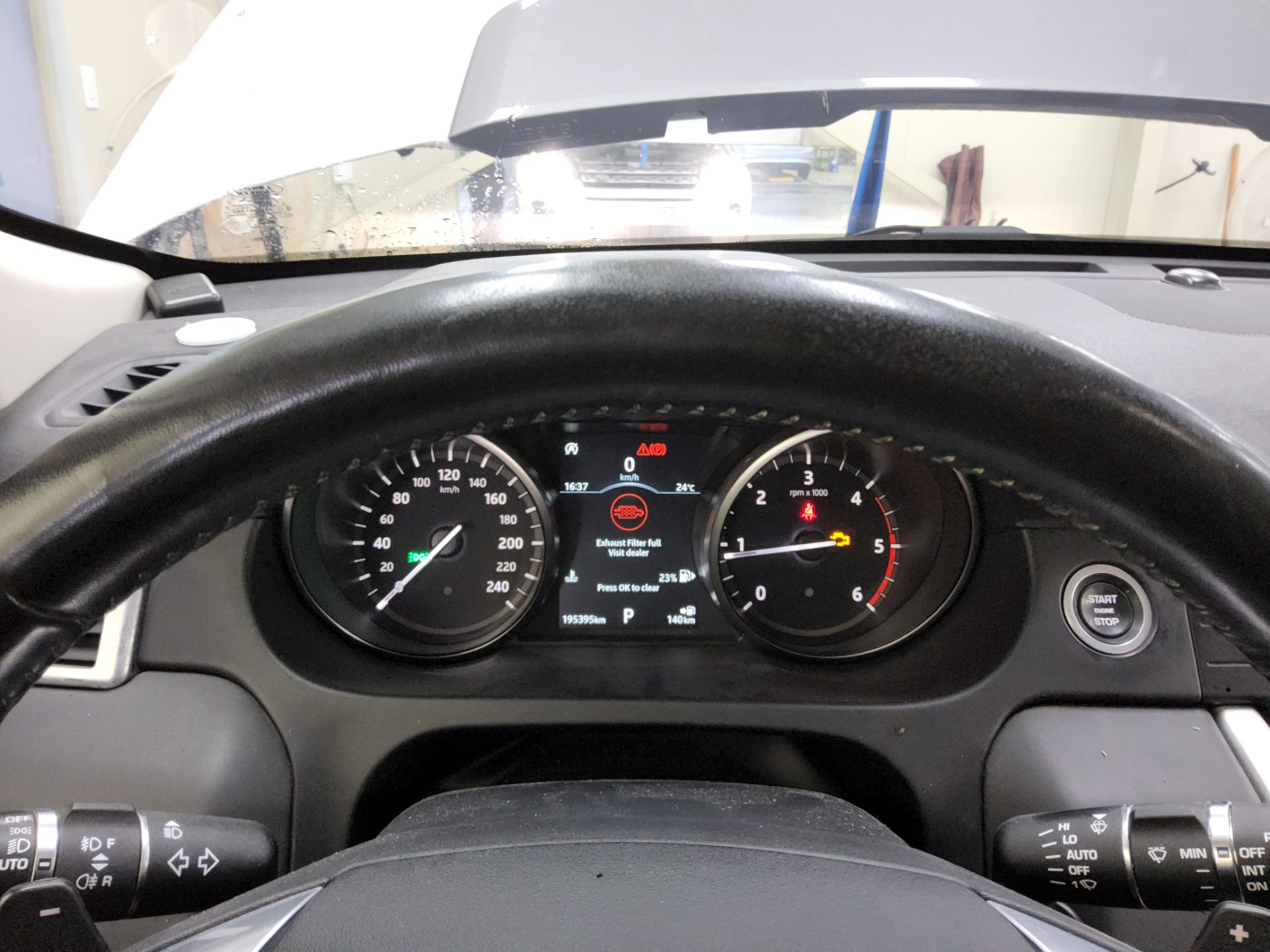 لاند روفر Rover Discovery Sport 2.0 Td4 Hse لكجري 2018 SPORT فاخر