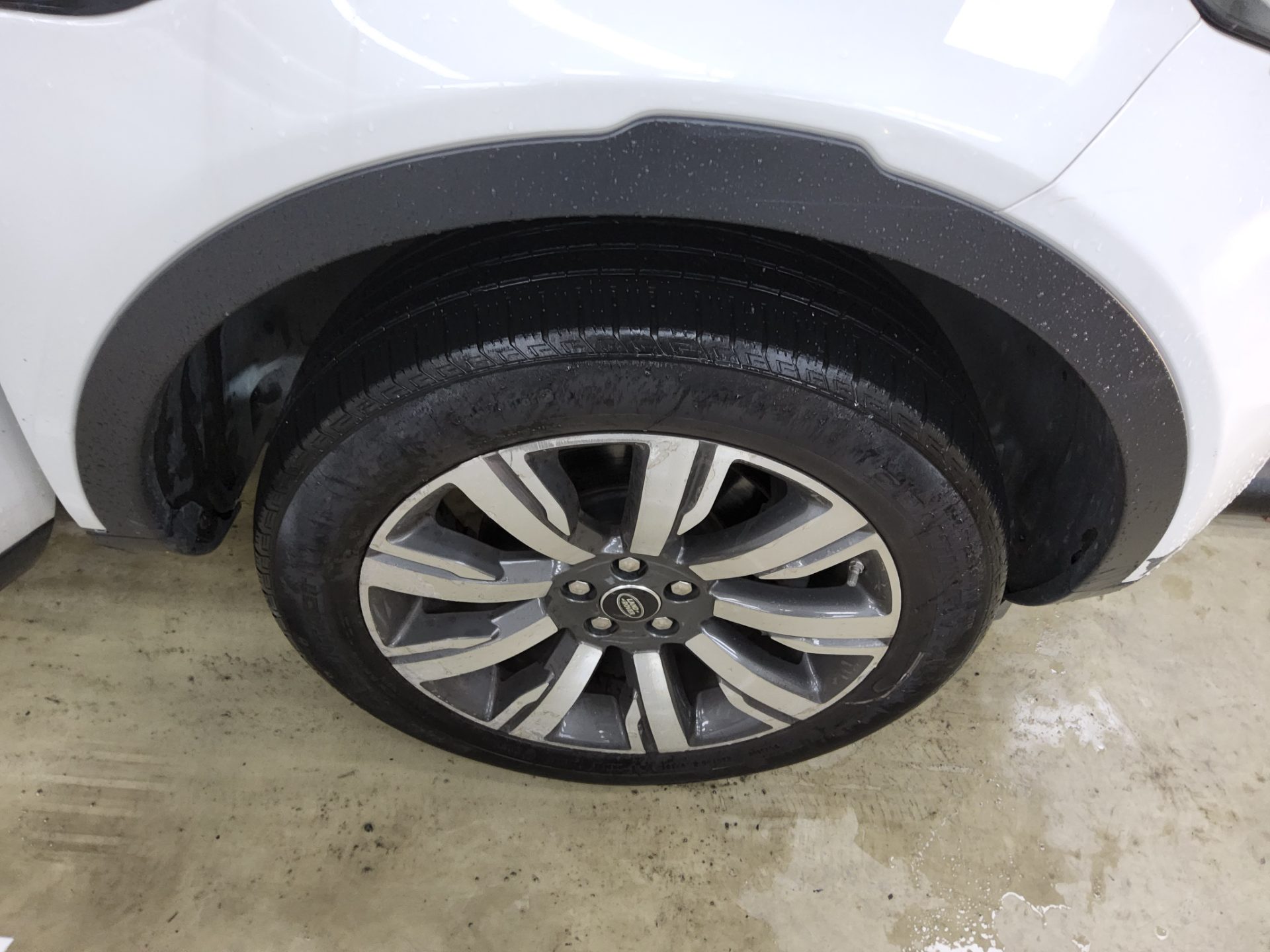 لاند روفر Rover Discovery Sport 2.0 Td4 Hse لكجري 2018 SPORT فاخر