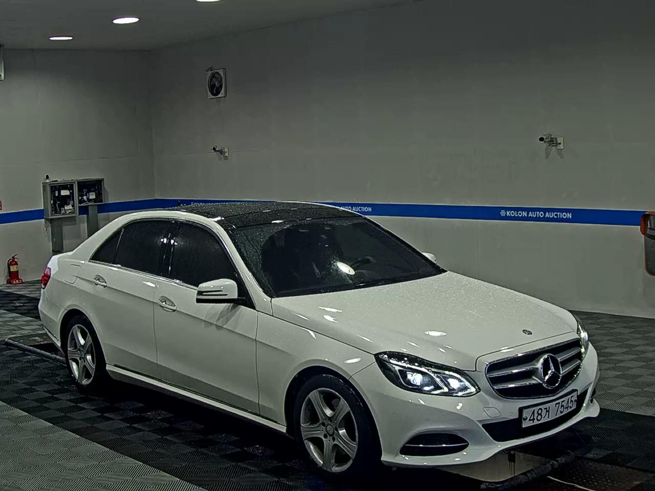 مرسيدس بنز E Class (4Th Gen) E250 Cdi فورماتيك 2014 4MATIC