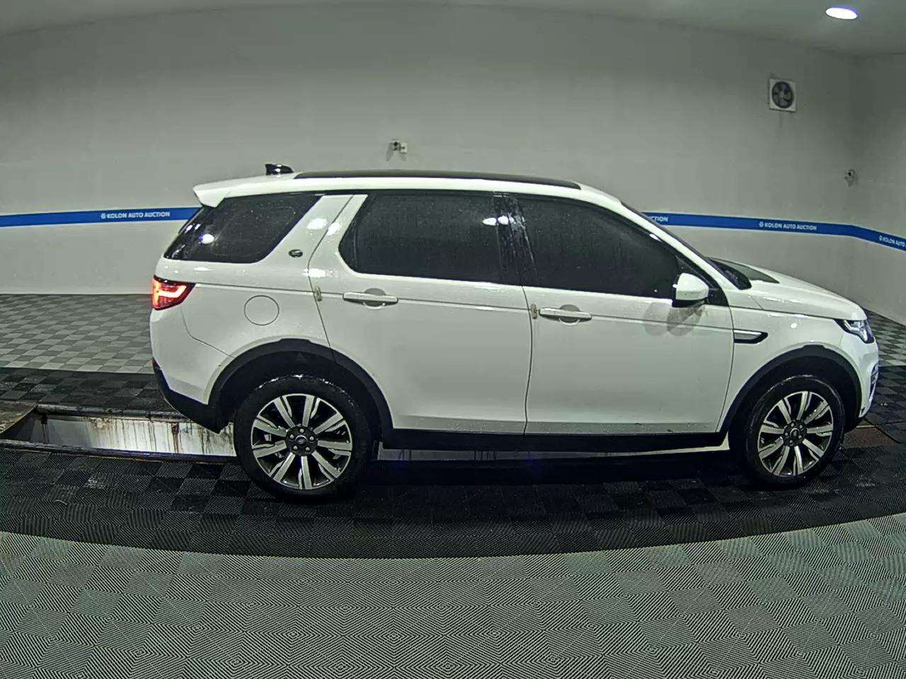 لاند روفر Rover Discovery Sport 2.0 Td4 Hse لكجري 2018 SPORT فاخر