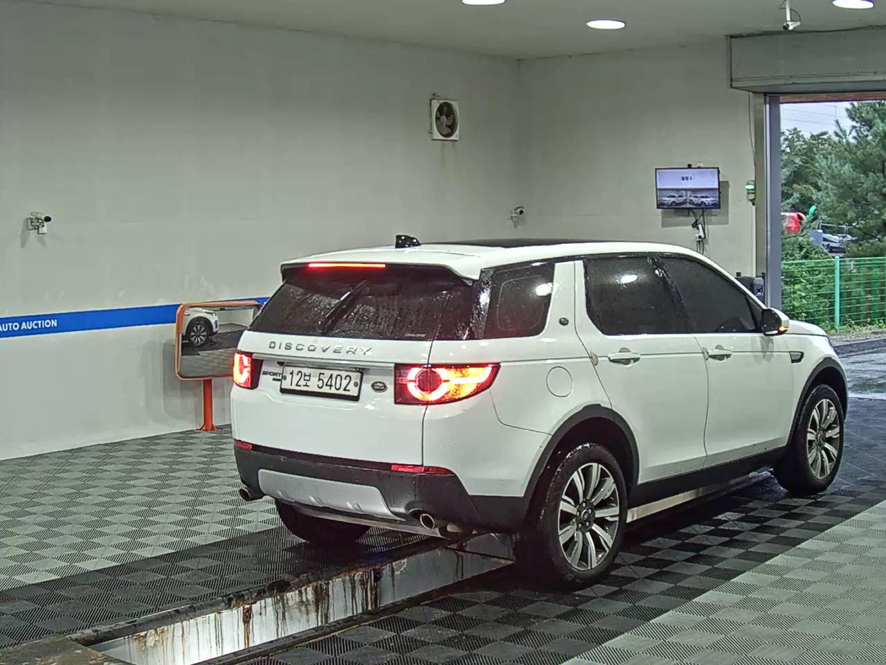 لاند روفر Rover Discovery Sport 2.0 Td4 Hse لكجري 2018 SPORT فاخر