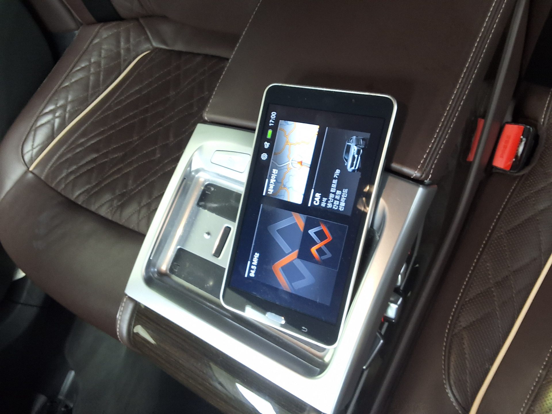 بي إم دبليو 7 Series (6Th Gen) 740I Sdrive Design Pure Excellence 2022 740i