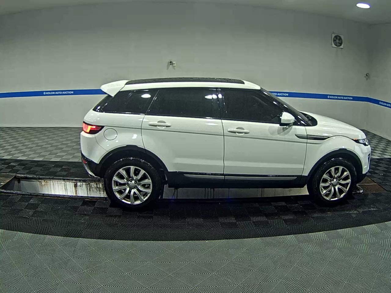 لاند روفر Rover رينج روفر Evoque 2.0 Td4 Se 2016 SE