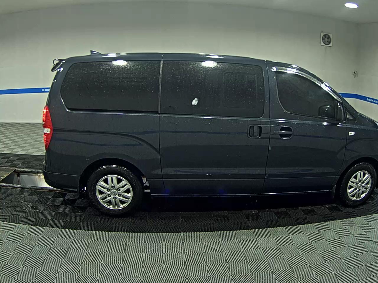 هيونداي الجديد جراند ستاركس 5 Seater ديزل فان مودرن 2019 VAN MODERN