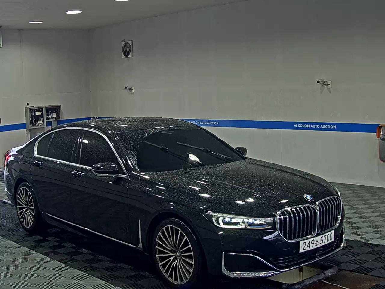 بي إم دبليو 7 Series (6Th Gen) 740I Sdrive Design Pure Excellence 2022 740i