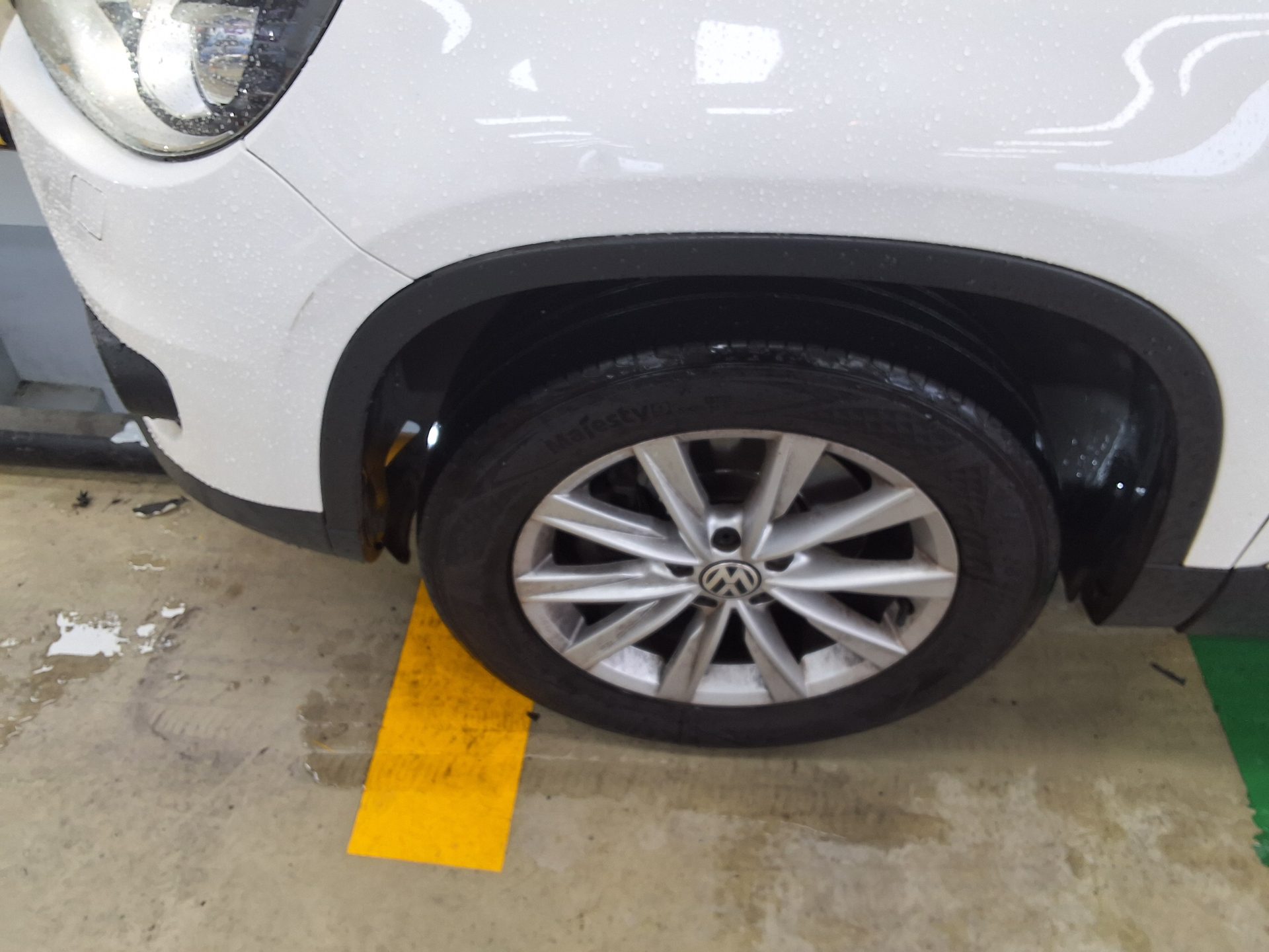 فولكس فاجن تيجوان 2.0 TDI Bluemotion Comfort 2014