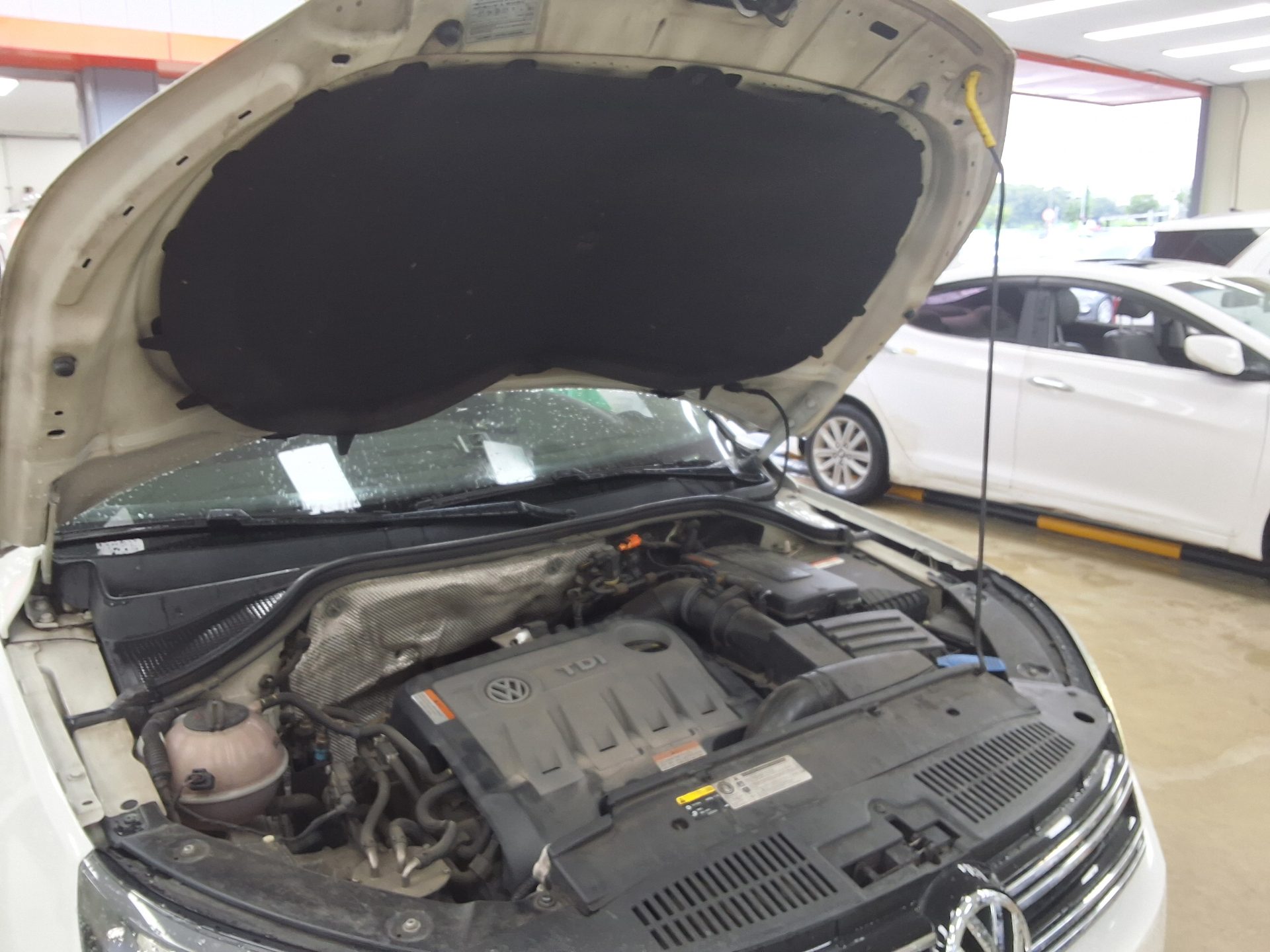 فولكس فاجن تيجوان 2.0 TDI Bluemotion Comfort 2014