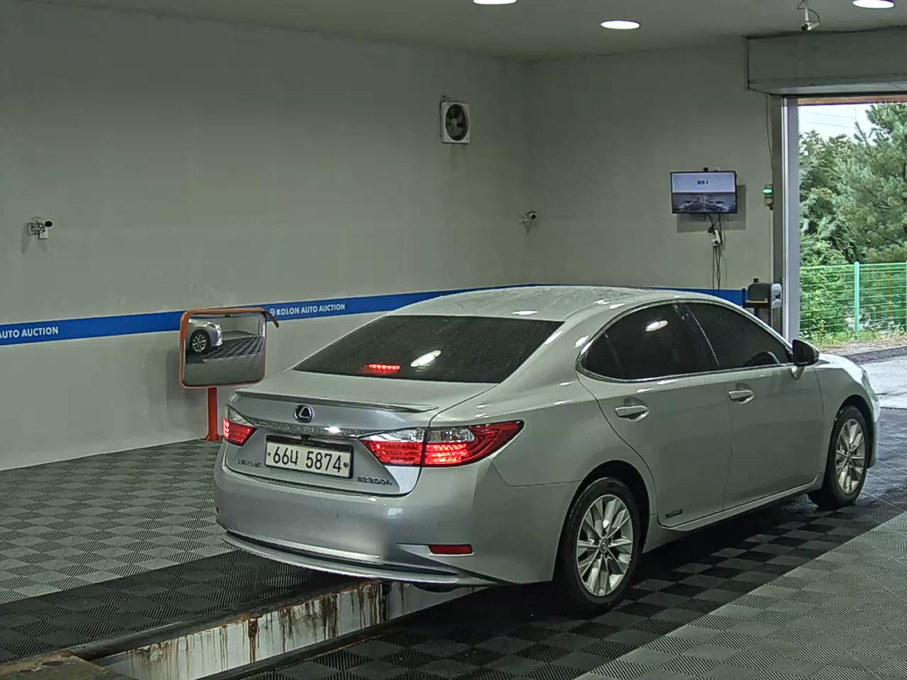 لكزس إي إس (6Th Gen) 300H 2013 300h