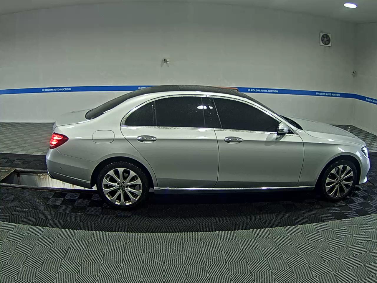 مرسيدس بنز E Class (5Th Gen) E300 فورماتيك إكسكلوسيف 2019 4MATIC إكسكلوسيف