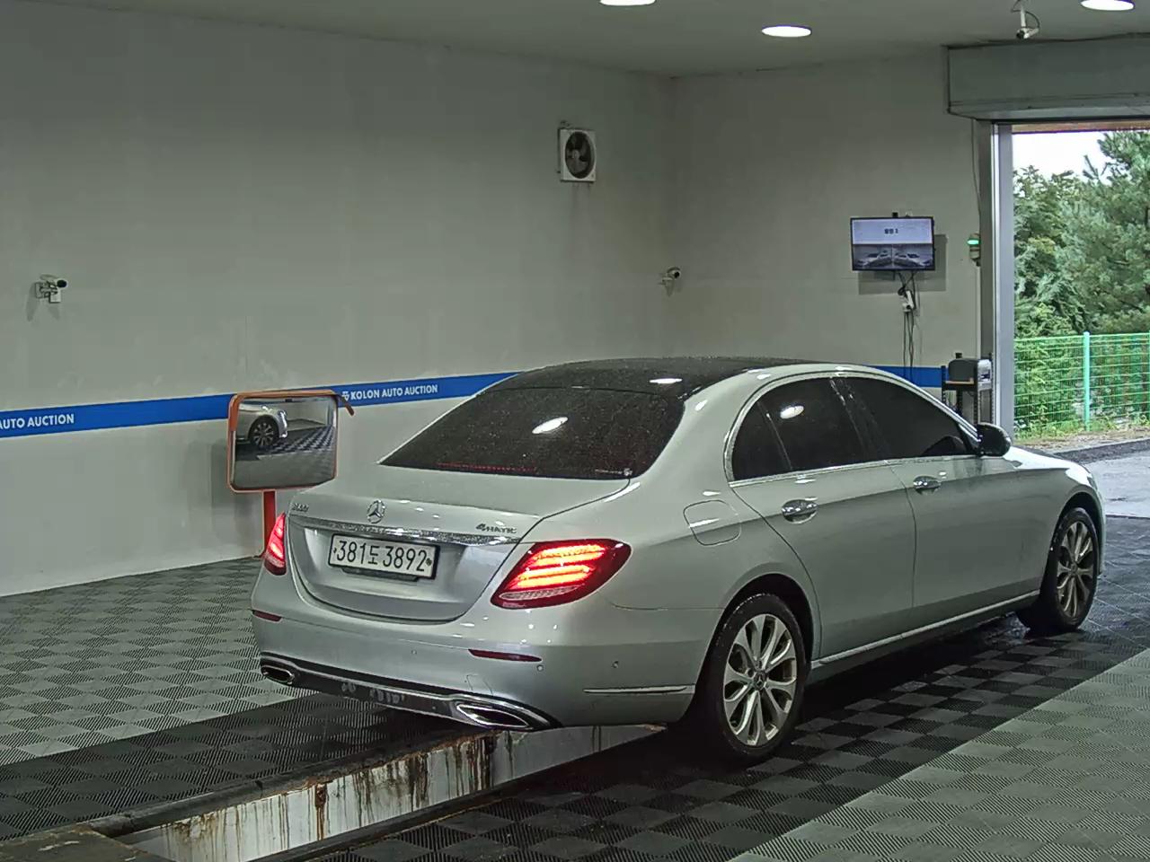 مرسيدس بنز E Class (5Th Gen) E300 فورماتيك إكسكلوسيف 2019 4MATIC إكسكلوسيف