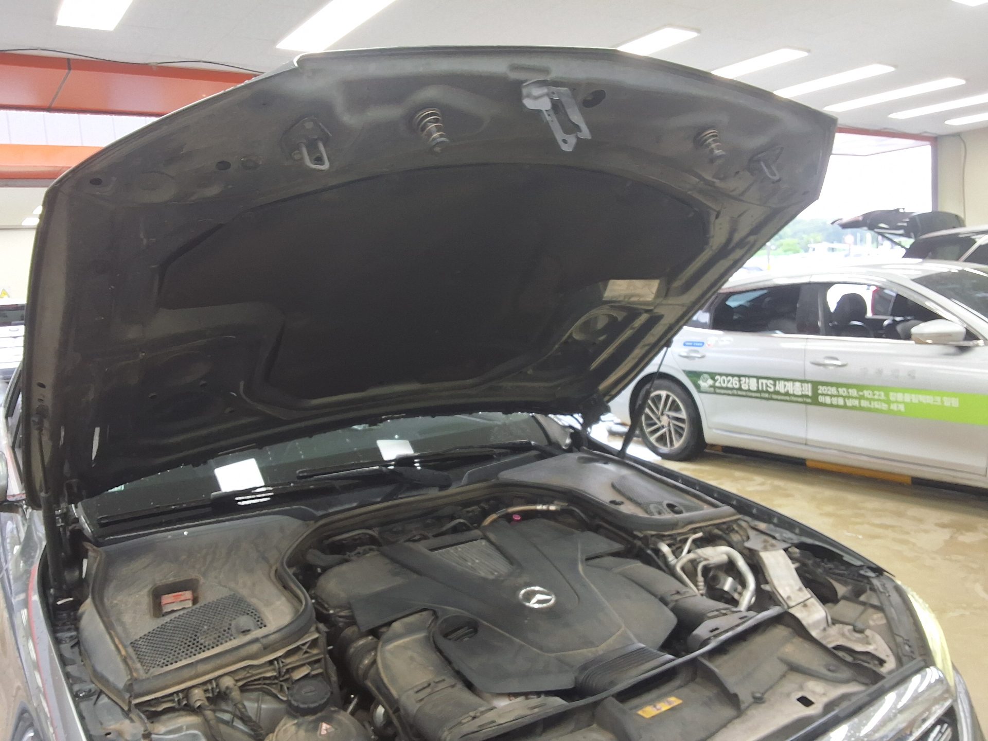 مرسيدس بنز E Class (5Th Gen) E400 فورماتيك إكسكلوسيف 2018 4MATIC إكسكلوسيف