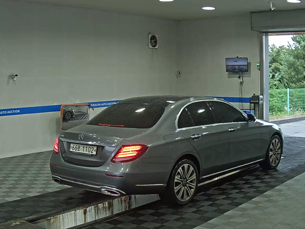 مرسيدس بنز E Class (5Th Gen) E400 فورماتيك إكسكلوسيف 2018 4MATIC إكسكلوسيف