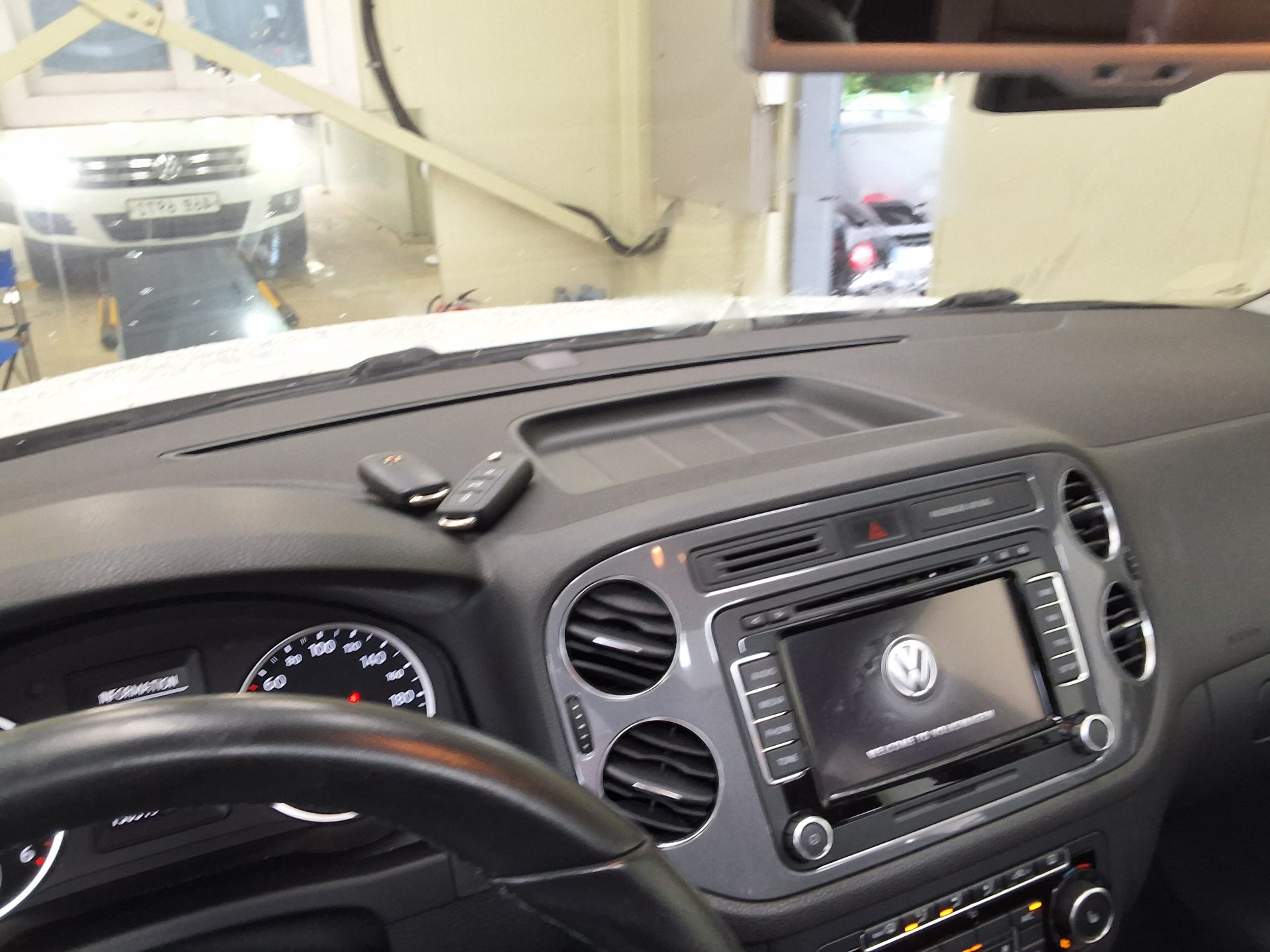 فولكس فاجن تيجوان 2.0 TDI Bluemotion بريميوم 2015 بريميوم