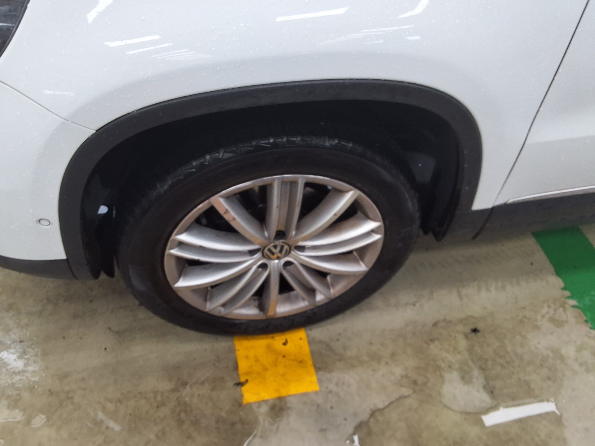 فولكس فاجن تيجوان 2.0 TDI Bluemotion بريميوم 2015 بريميوم