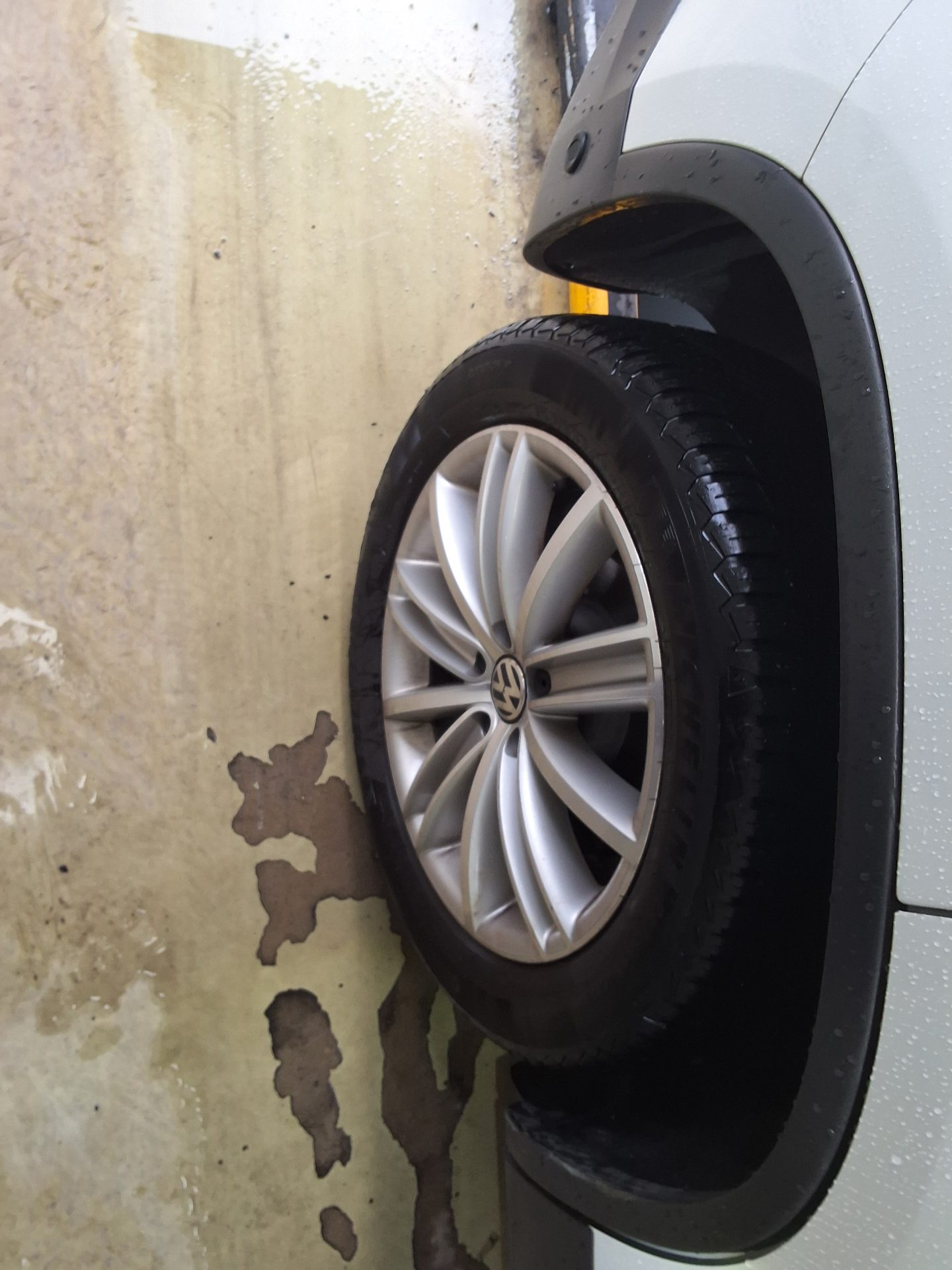 فولكس فاجن تيجوان 2.0 TDI Bluemotion بريميوم 2015 بريميوم